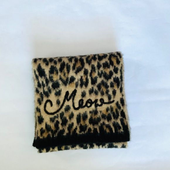 Kate Spade Wool/Mohair “Meow” Leopard Scarf - Picture 6 of 6